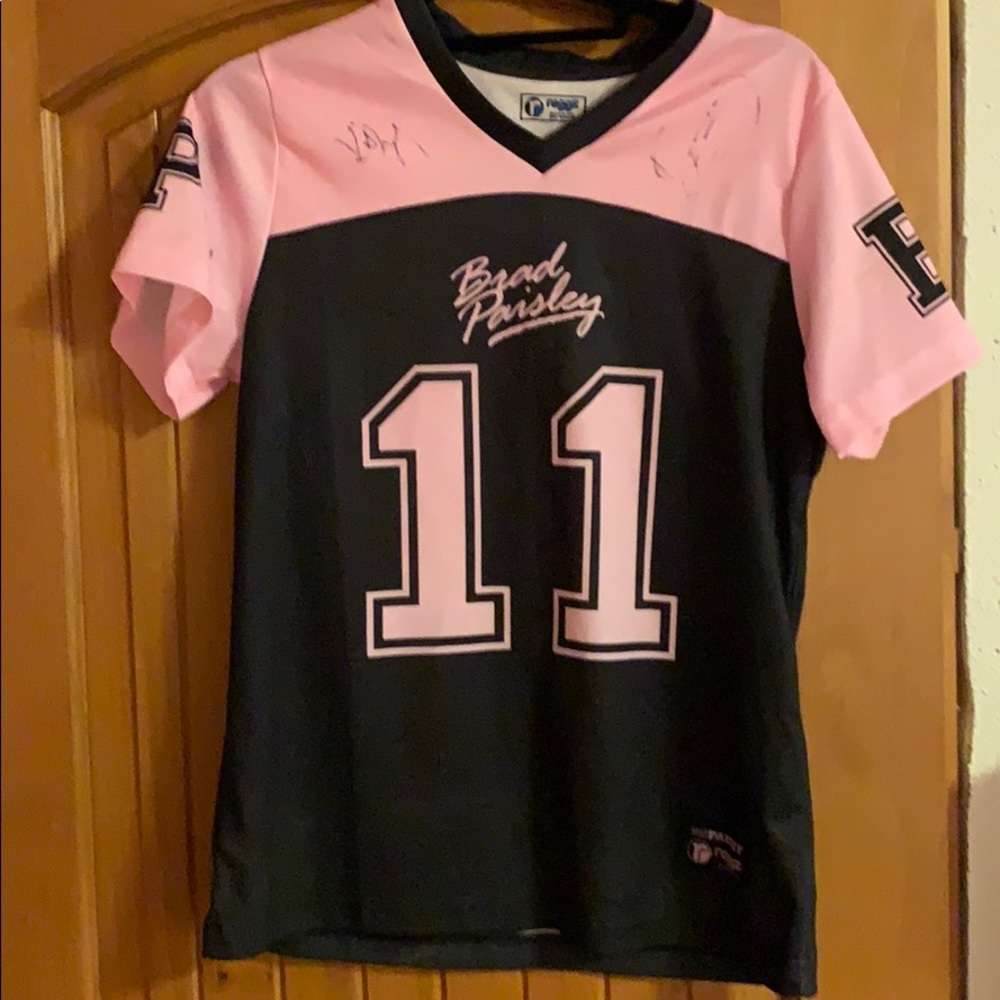 Brad Paisley Jersey Signed By The Band Perry
